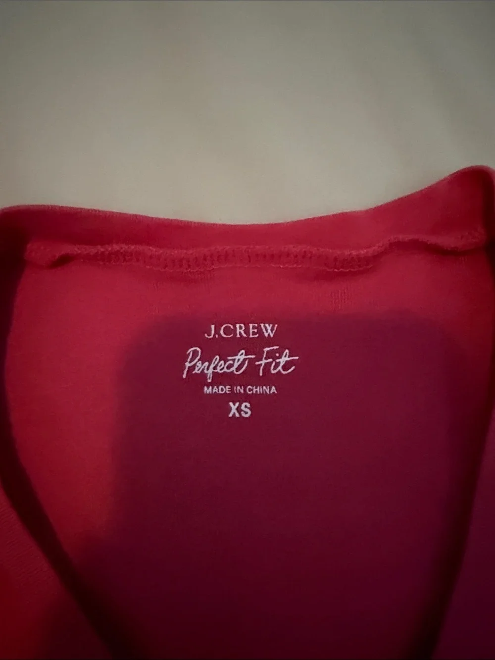 #0173 J.Crew Perfect Fit Pink V-Neck T-Shirt Women’s XS Short Sleeve Basic Tee
